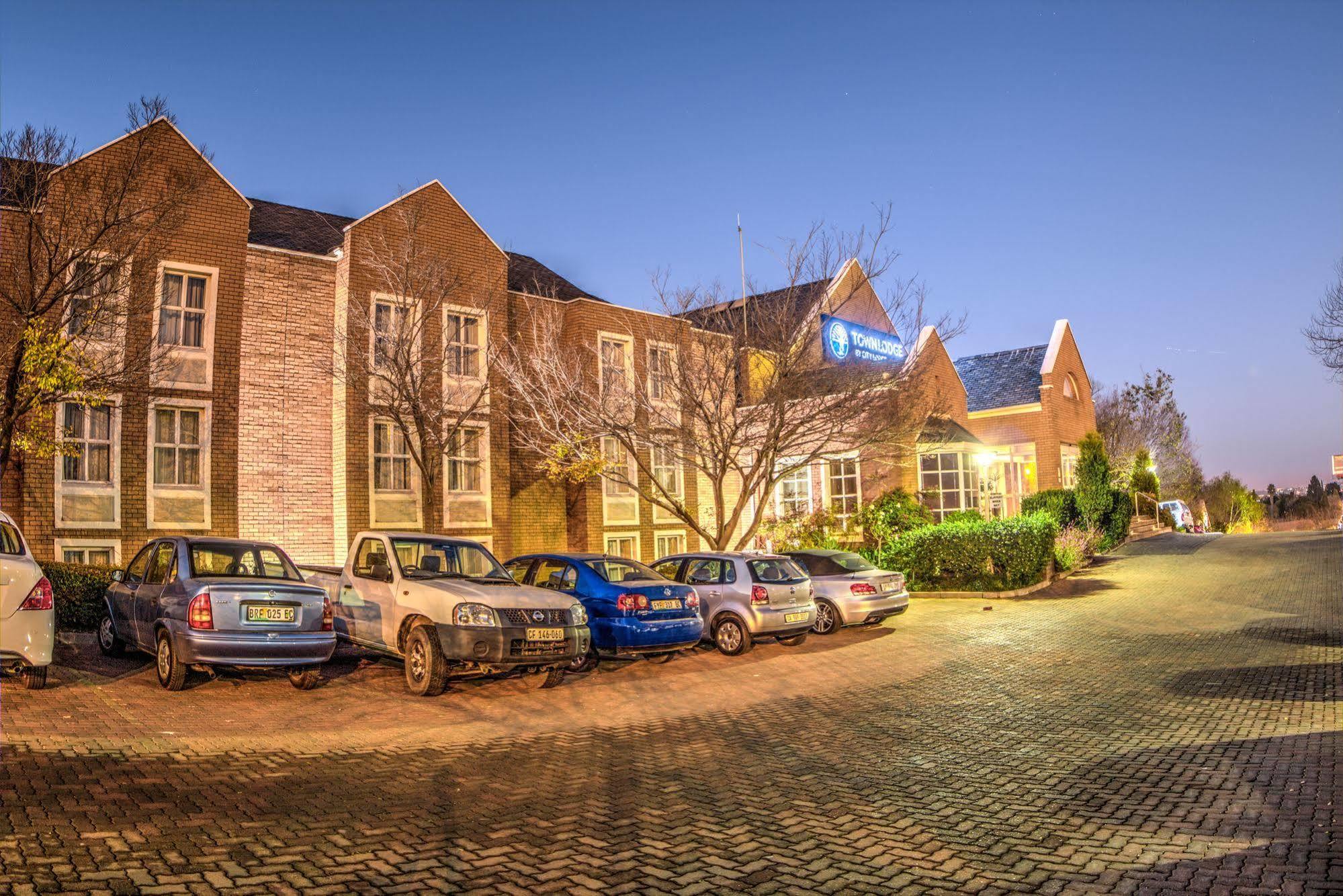 Town Lodge Johannesburg Airport Kempton Park Bagian luar foto