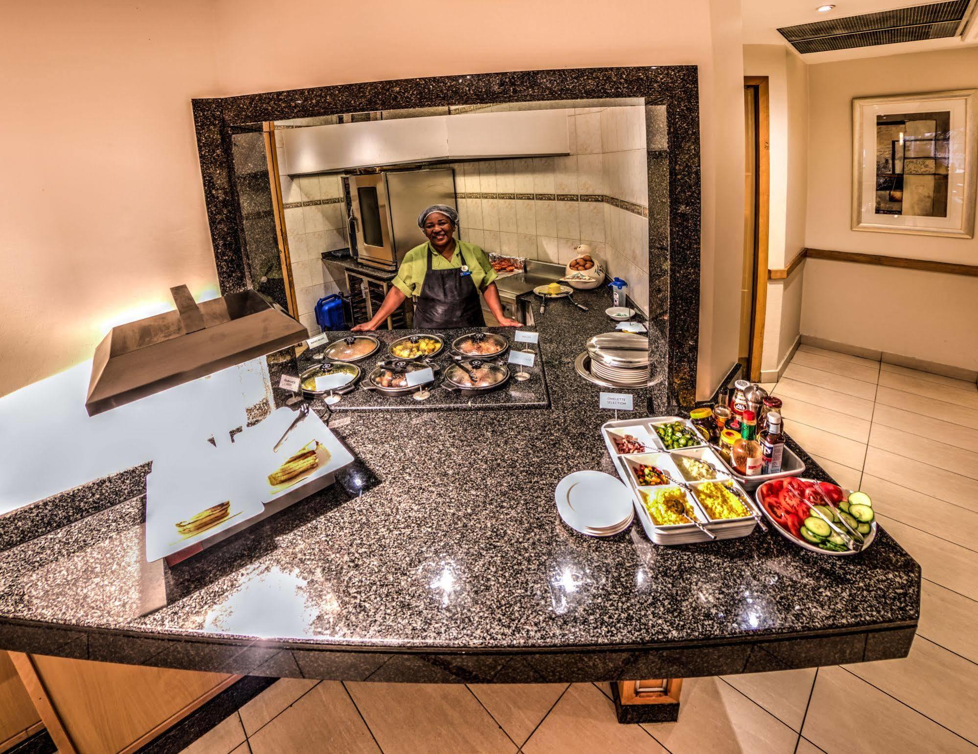 Town Lodge Johannesburg Airport Kempton Park Bagian luar foto